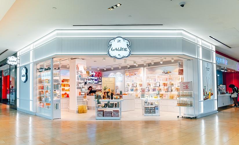 Laline inside Square One Shopping Centre