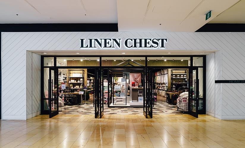 Linen Chest inside Square One Shopping Centre
