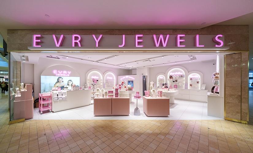 Evry Jewels inside Square One Shopping Centre