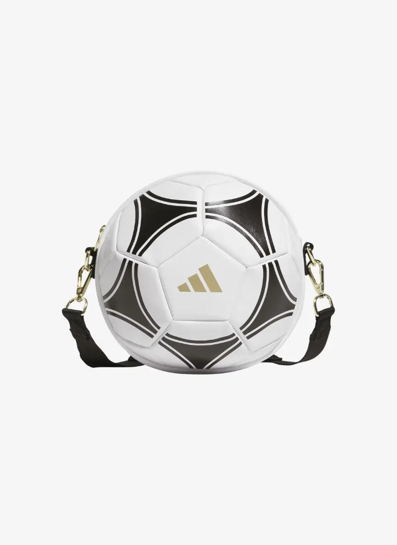 Accessories that Complete the Look