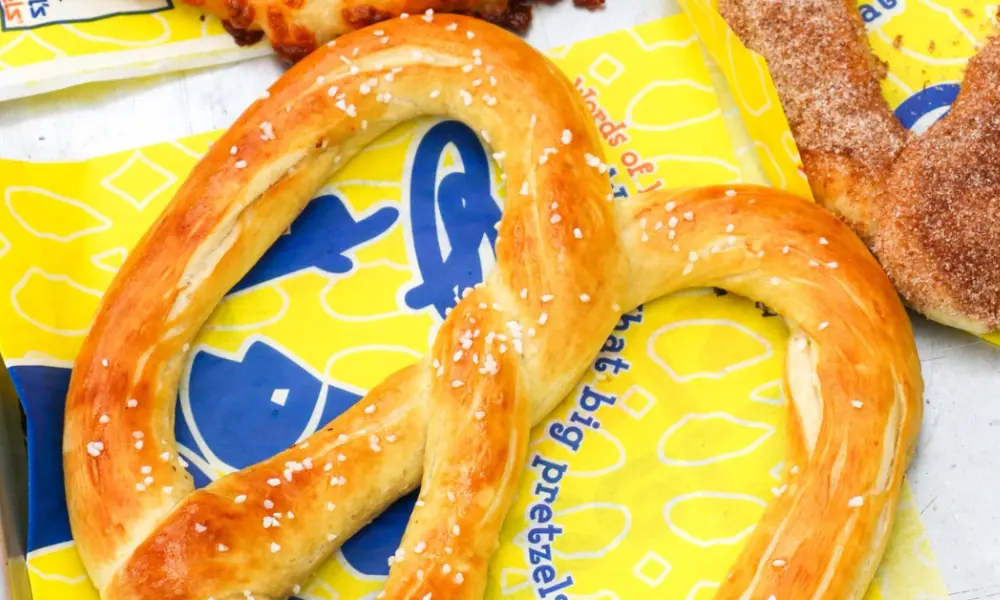 Wetzel’s Pretzels inside Square One Shopping Centre