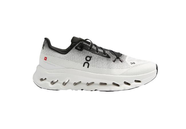 On - Men's Black and ivory Cloudtilt sneakers